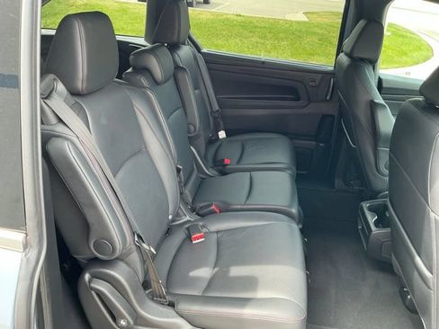 Used 2025 Honda Odyssey Sport-L image 19