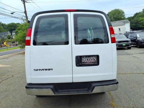 Used 2025 GMC Savana 2500 w/ Driver Convenience Package RWD image 5
