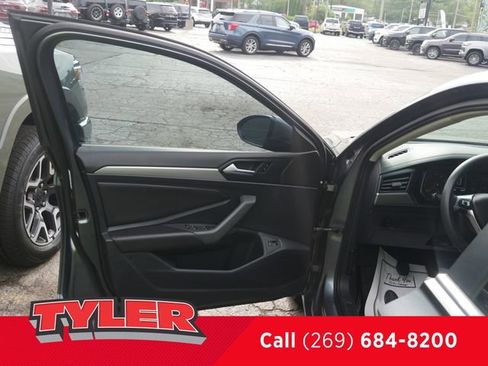 Used 2019 Volkswagen Jetta S FWD image 17