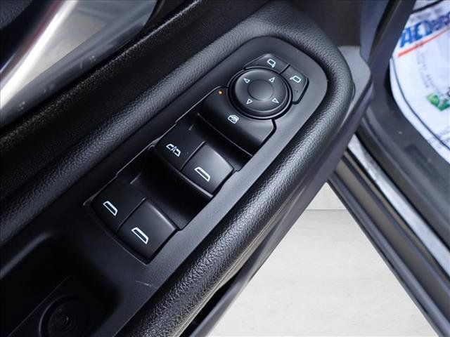 Used 2024 GMC Terrain SLT AWD/4WD image 15