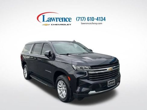 Used 2022 Chevrolet Suburban LT w/ Luxury Package AWD/4WD image 1
