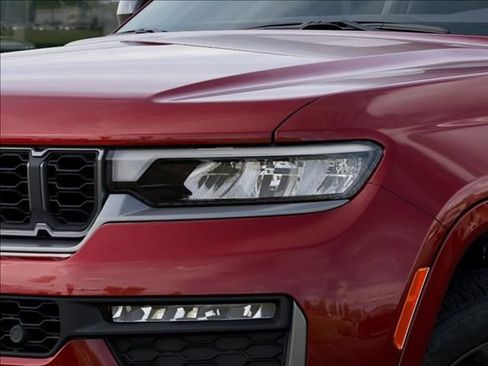 New 2026 Jeep Grand Cherokee L Limited AWD/4WD image 10