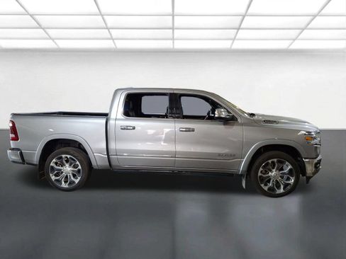 Used 2022 RAM 1500 Limited AWD/4WD image 2