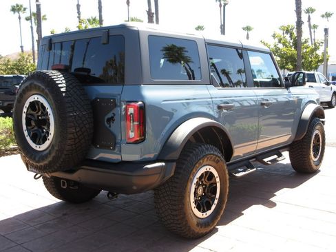 Used 2023 Ford Bronco Badlands w/ Sasquatch Package AWD/4WD image 4