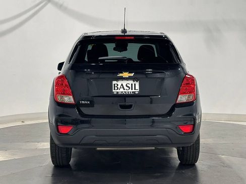 Used 2020 Chevrolet Trax LS w/ Tint and Cruise Package FWD image 13