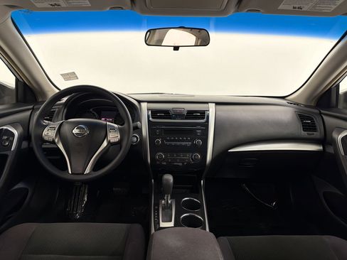 Used 2013 Nissan Altima 2.5 S FWD image 15