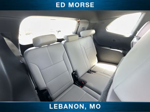 Certified 2026 GMC Acadia Elevation w/ Elevation Premium Package AWD/4WD image 25