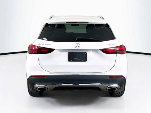 Used 2025 Mercedes-Benz GLA 250 4MATIC image 5