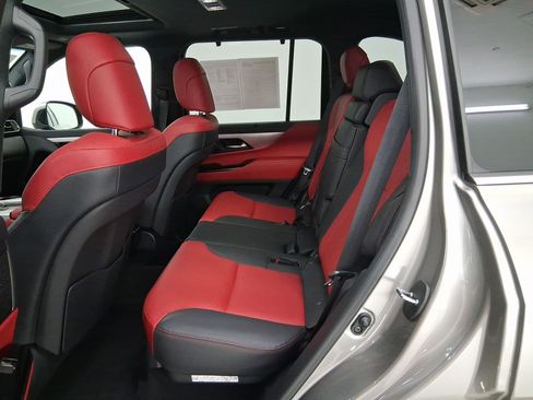 Used 2024 Lexus LX 600 F Sport image 12