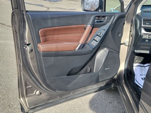 Used 2018 Subaru Forester 2.5i Touring image 15