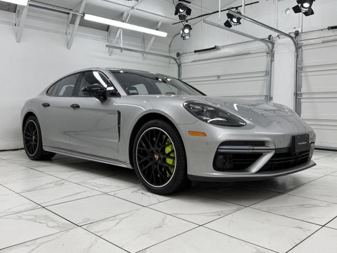 Used 2019 Porsche Panamera Turbo S image 10