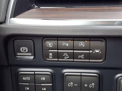 New 2026 Chevrolet Tahoe Premier AWD/4WD image 12