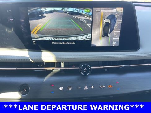 Used 2025 Nissan Ariya FWD image 8