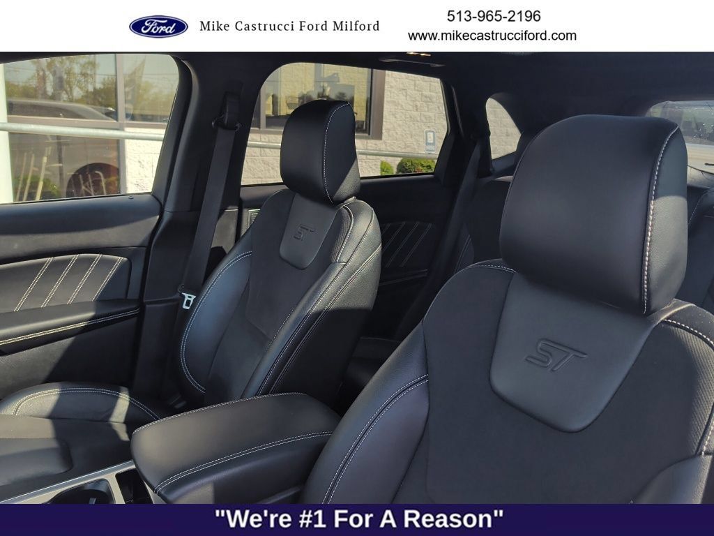 Used 2022 Ford Edge ST w/ Equipment Group 401A AWD/4WD image 9