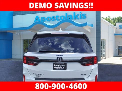 New 2025 Honda Odyssey Elite image 4
