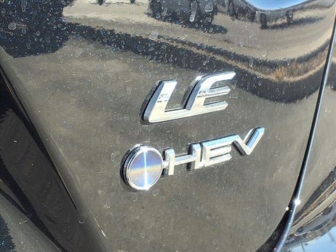 Certified 2025 Toyota Corolla LE image 34