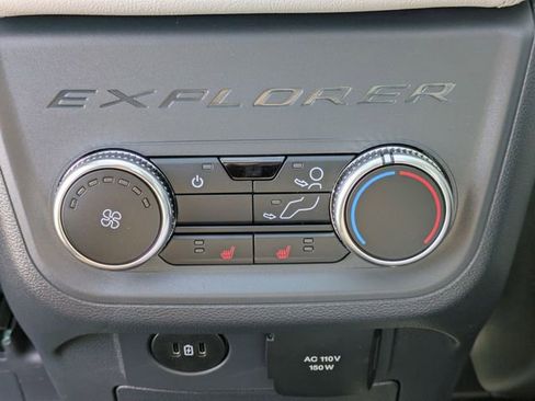 New 2026 Ford Explorer Platinum AWD/4WD image 31