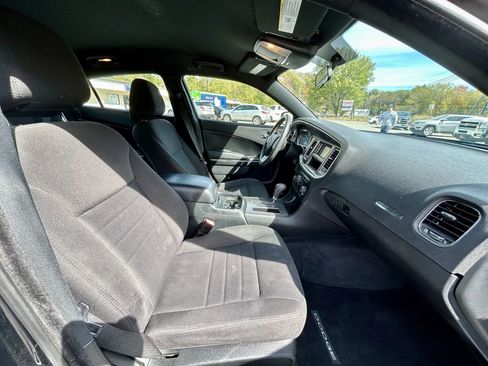Used 2012 Dodge Charger SE image 17