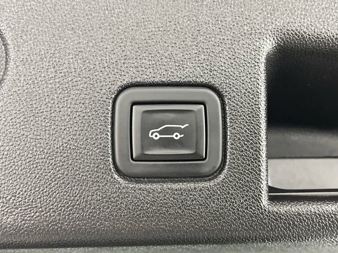 Certified 2023 Chevrolet Equinox LT image 29