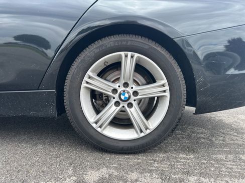 Used 2013 BMW 328i xDrive Sedan AWD/4WD image 8