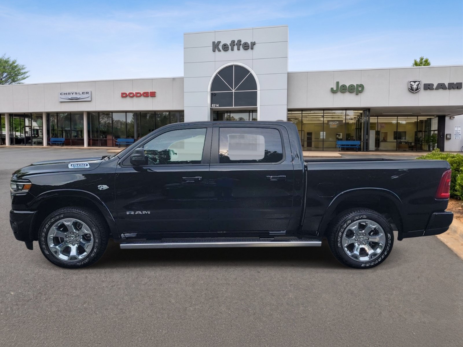 Used 2026 RAM 1500 Big Horn AWD/4WD image 4