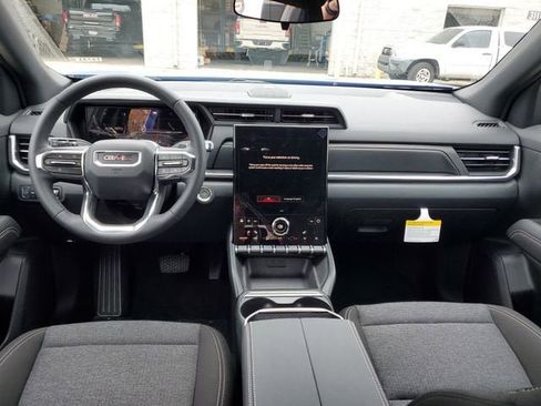 New 2026 GMC Terrain Elevation image 12