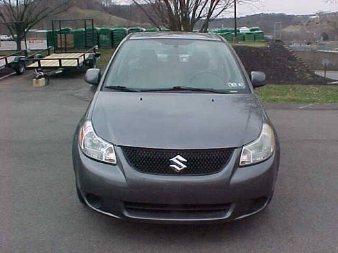 Used 2010 Suzuki SX4 LE FWD image 3