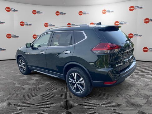 Used 2020 Nissan Rogue SV w/ Premium Package AWD/4WD image 5