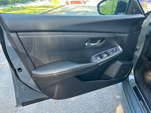 Used 2024 Nissan Sentra SR w/ SR Premium Package FWD image 10