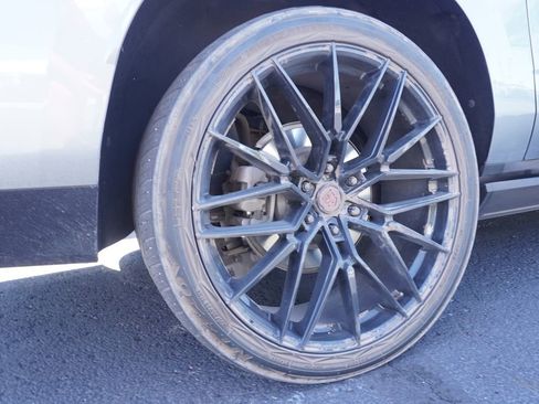 Used 2023 Cadillac Escalade ESV Sport w/ LPO, ONYX Package AWD/4WD image 7