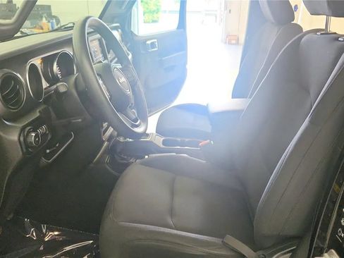 Used 2022 Jeep Wrangler Unlimited Sport AWD/4WD image 22