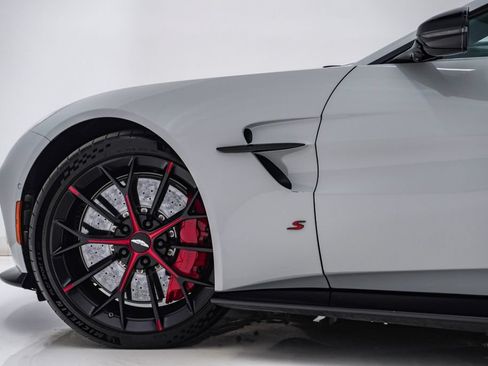 Used 2026 Aston Martin V8 Vantage S RWD image 14