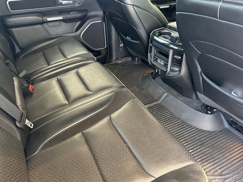 Used 2021 RAM 1500 Laramie AWD/4WD image 17