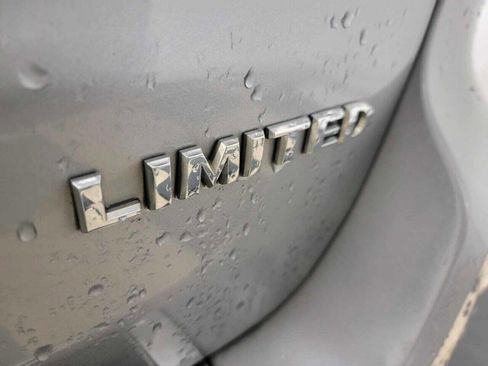 Used 2017 Jeep Grand Cherokee Limited image 48