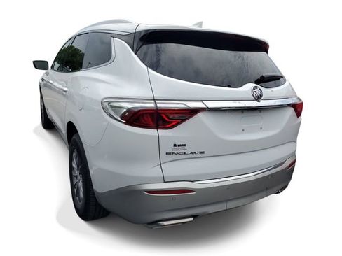 Used 2022 Buick Enclave Essence FWD image 3