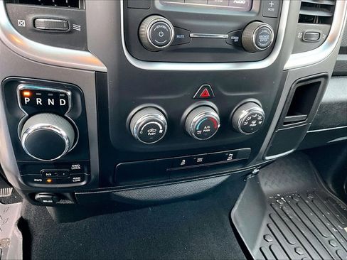 Used 2024 RAM 1500 Classic Warlock AWD/4WD image 25