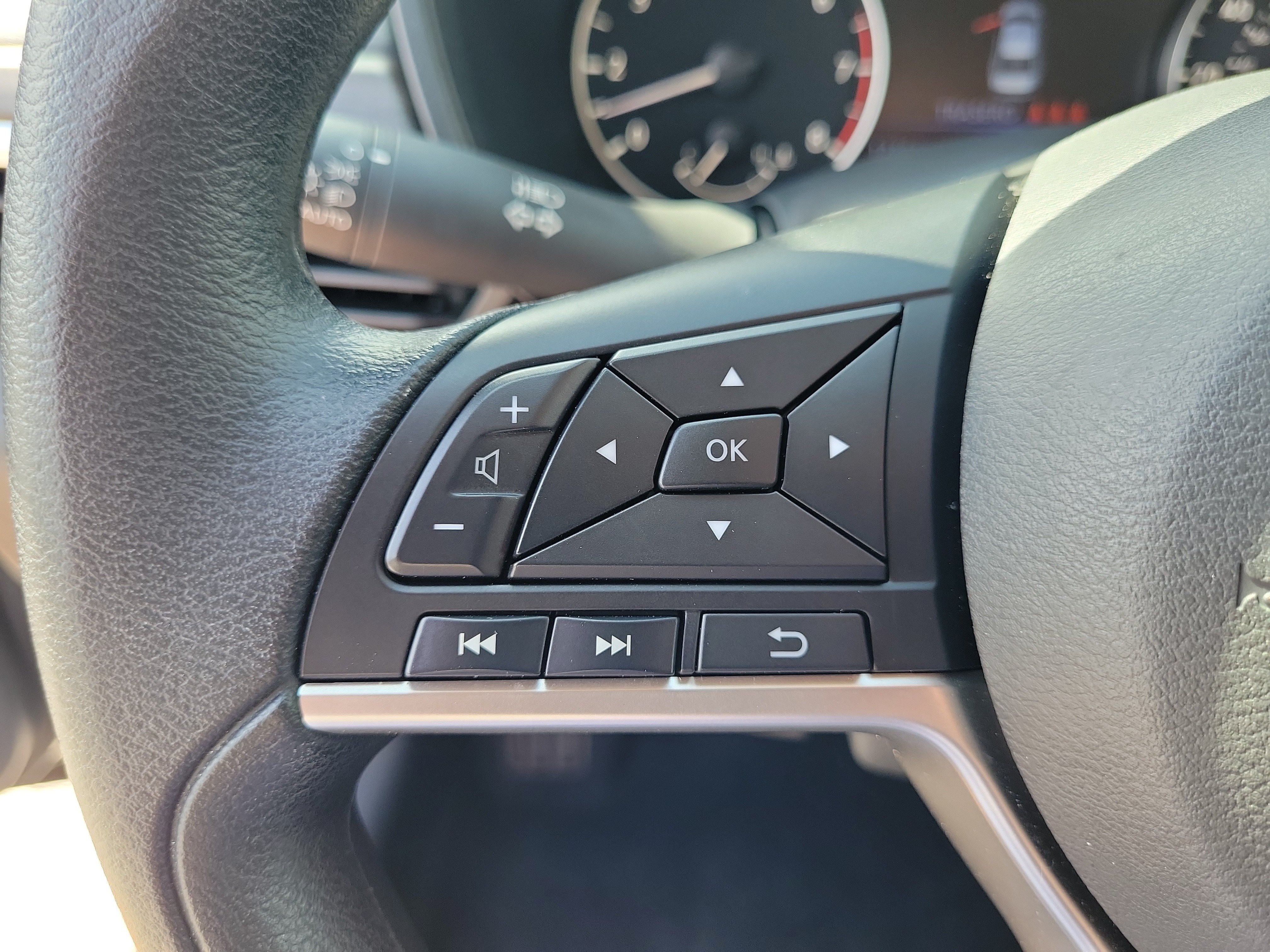 Certified 2026 Nissan Altima 2.5 SV FWD image 18