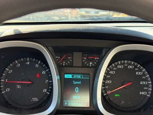Used 2017 Chevrolet Equinox LS FWD image 18