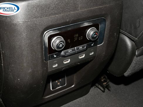 Used 2021 Chevrolet Suburban RST w/ Luxury Package RWD image 23
