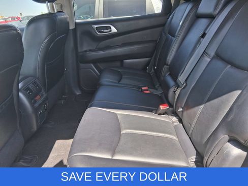 Used 2019 Nissan Pathfinder SL FWD image 11