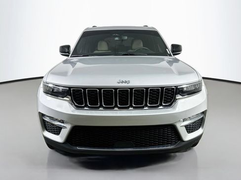 Used 2023 Jeep Grand Cherokee 4WD 4xe image 2