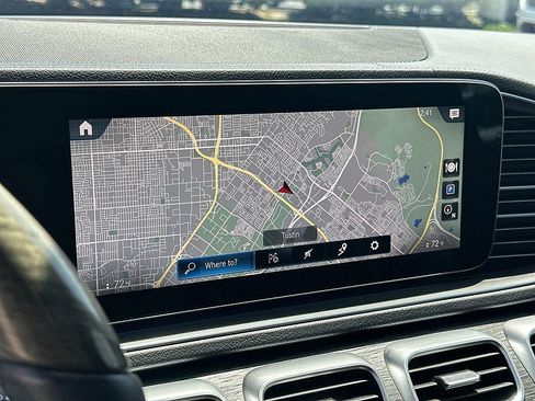 Used 2022 Mercedes-Benz GLS 450 4MATIC image 13