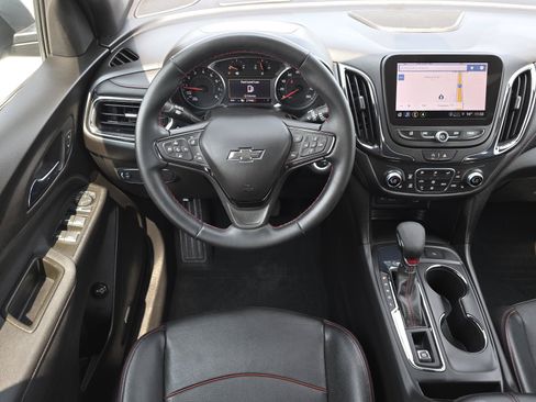 Used 2023 Chevrolet Equinox RS w/ RS Leather Package FWD image 9