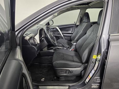 Used 2018 Toyota RAV4 Adventure AWD/4WD image 27
