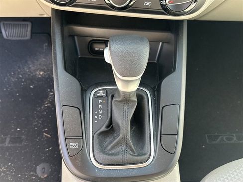 Certified 2025 Kia Soul LX w/ LX Technology Package image 19