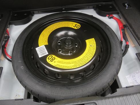 Used 2017 Audi A4 2.0T Ultra Premium w/ Convenience Package image 25