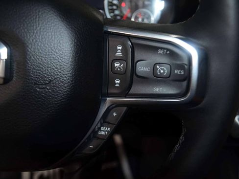 Used 2025 RAM 1500 Laramie AWD/4WD image 33
