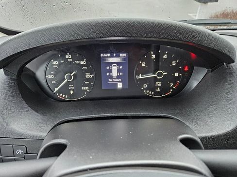 Used 2025 RAM ProMaster 2500 w/ Convenience Group image 22