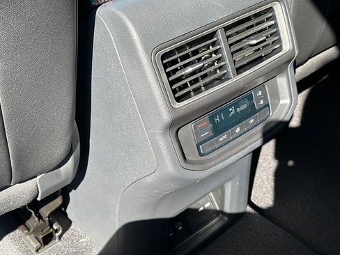 New 2026 Volkswagen Atlas Peak Edition AWD/4WD image 8