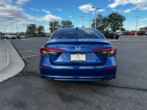 Used 2022 Honda Civic Sport image 6